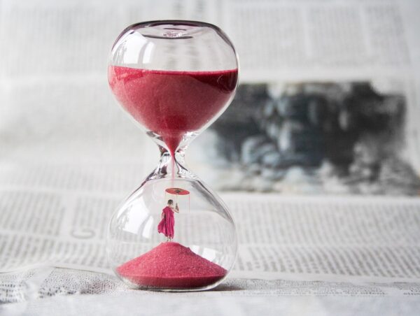 hourglass, time, monk-1875812.jpg